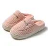 Nuevas Pantuflas de Algodón de Otoño e Invierno Espesadas para Pareja Hogar Interior Antideslizantes Cálidas para Hombre y Mujer Suela Suave Simples de Felpa de Algodón