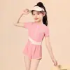 Novos Trajes de Banho Infantis para Meninos e Meninas, Fatos de Banho de Verão de Duas Peças com Mangas Longas para Crianças Pequenas, Médias e Grandes, Trajes de Banho Profissionais para Bebês, Atacado