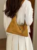 Bolsa Pequena com Corrente da Moda para Mulheres Outono 2026 Nova Bolsa Simples de Ombro para o Dia a Dia Bolsa Transversal de Camurça de Ombro Único para Mulheres