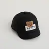 Gorra de béisbol con visera para bebé, otoño e invierno, oso lindo, estilo coreano, cortavientos, pana, visera corta, venta al por mayor