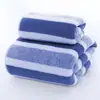 Conjunto de toalhas de coral fleece para adultos, atacado transfronteiriço, toalha de banho simples com listras largas, toalha absorvente espessa de malha de urdume