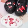 Charms para Zapatos Croc Dibujos Animados Creativos Manzana Parque Lazo Desmontable Decoración Accesorios