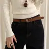 Cinto Fino de Camurça Vintage para Mulheres, Estilo Nicho de Luxo, Adequado para Vestidos e Jeans, Cinto Decorativo Acessório Versátil
