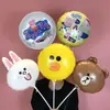 Globo de película de aluminio de dibujos animados sosteniendo 18 pulgadas apertura escolar de jardín de infantes centro comercial 61 juguetes para niños para empujar pequeños regalos