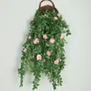 Cesta colgante de pared con rosas artificiales, decoración de enredadera de flores falsas para pared interior de sala de estar, colgante de pared de rosa de esquina de enredadera de plástico colgante