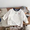 Novas camisetas casuais de manga longa estilo coreano para outono para homens, mulheres e crianças