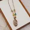 Colar de Maçã de Cerâmica Jingdezhen Colar Borboleta Dopamina Personalidade Fresca Feminina Moda Versátil Colar Venda por Atacado