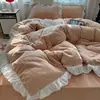 Estilo Princesa Francesa Conjunto de Quatro Peças Grande Renda Leite Fleece Estilo Coreano Inverno Espessado Esculpido Bebê Fleece Cor Sólida Capa de Edredom 4