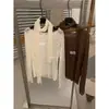 Blusa Feminina Manga Longa Gola Redonda Textura de Renda Atmosférica Estilo Coreano Outono Chá Verde Limão Versátil para Camadas (com lenço)
