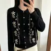 Cárdigan de punto fino para mujer con cuello polo estilo francés y bordado floral, nuevo modelo de otoño 2026, top versátil de manga larga ajustado