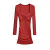 Vestido de Manga Larga Fruncido Hombros Descubiertos Estilo Puro Deseo Chica Atrevida Nuevo Primavera 2026 Ajustado Bodycon Corto para Mujer