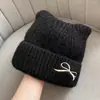 Nuevo Sombrero para Mujer con Orejas de Gato Lindas, Gorro de Punto para Otoño e Invierno, Pequeño Sombrero Frío Cálido de Invierno Bordado para Mostrar la Cara, Sombrero de Lana