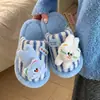 Pantuflas de algodón para niños de otoño e invierno, para niñas y niños, con suelas antideslizantes, suelas gruesas, forro de felpa para abrigar, adecuadas para uso en interiores, y diseñadas como un conjunto a juego para padres e hijos
