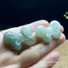 Colgante de Joyería para Orejas de Jade Verde Natural de Tianshan de Xinjiang, Colgante de Jade Lindo con Forma de Gato para Niñas, En Stock