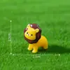 Nuevas figuras de paisaje en miniatura, con 12 diseños diferentes de animales pequeños. Estas adorables figuritas de animales de dibujos animados están hechas de resina y son perfectas para paisajes en miniatura.