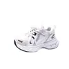 Tênis Dad Shoes Infantil Malha Respirável Tênis Esportivo Unissex Primavera e Outono Novos Leves Antiderrapantes Tênis Brancos Estilo Coreano Tênis da Moda