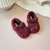 Sapatos Mary Jane Estilosos para Meninas Sapatos da Moda com Pelúcia Veludada Chegada Nova Outono/Inverno Fita Mágica Sola Macia Sapatos de Algodão Princesa
