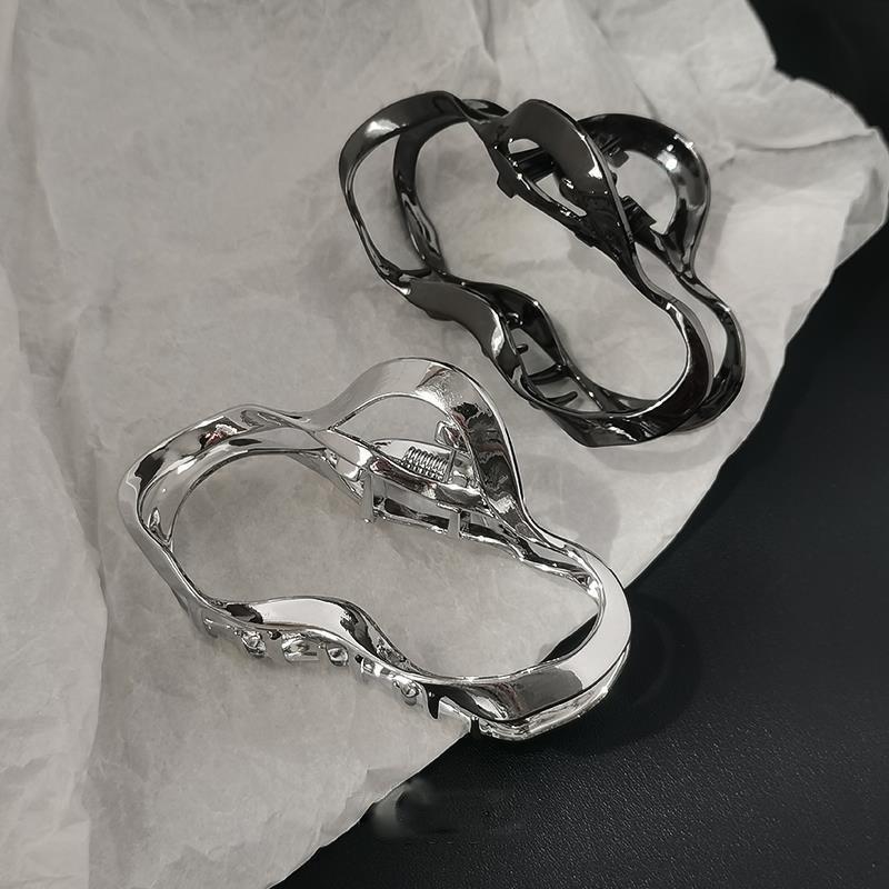 O1CN01iUzT9U1UiPDk8V569_!!2207