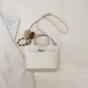 2026 Bolso Casual Versátil Simple Nuevo para Mujer, Bolso de Mano de Nicho Estilo Coreano, Textura de Alta Calidad, Bolso de Hombro y Cruzado Súper Popular