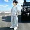 Conjunto Casual de Duas Peças para Meninos Primavera 2026 Novo Estilo Coreano Solto Moderno Roupa Esportiva para Crianças Maiores