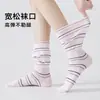 Calcetines holgados a rayas de bloques de color vintage para mujer, nuevo estilo primavera/verano, de moda estilo Ins, puño ancho, calcetines sin costuras a media pantorrilla para estudiantes