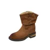 Botas western plissadas de camurça retrô Gu Yun para mulheres, acabamento desgastado, bico redondo, botas Martin, cano largo, salto grosso, botas curtas para mulheres