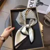 70 Lenços de Seda, Lenços Quadrados Pequenos, Moda Coreana de Luxo, Versátil, Lenços Pequenos Profissionais de Seda Sintética, Lenços de Seda com Estampa Retrô para Mulheres