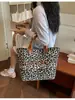 Bolso de mano con estampado de leopardo estilo perezoso de verano 2026, versión coreana, gran capacidad, con cremallera, tipo tote, para ir al trabajo, bolso de hombro