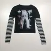 Novo Top Gótico Elegante Preto e Branco Listrado Patchwork Estampa de Desenho Animado Anime Gola Redonda para Mulheres com Corte Justo