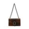 Bolso para vino de comercio exterior transfronterizo, cadena retro europea y americana, versátil, ligero y lujoso, un bolso de hombro o bandolera de alta gama para mujer que se puede llevar bajo el brazo