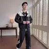 Conjunto de Duas Peças Jaqueta e Calça Masculino Novo de Primavera e Outono, Moletom com Capuz Cardigã Versátil Juvenil e Elegante e Calça de Moletom