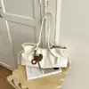 Bolso de hombro retro de nicho de lujo en piel suave para mujer, gran capacidad, perfecto para salidas de otoño y para ir al trabajo, estilo baguette bajo el brazo