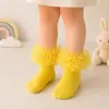Calcetines con Adorno de Encaje para Niñas Calcetines Cortos Estilo Princesa Calcetines de Algodón Transpirables para Bebés Calcetines de Pompones Coloridos Calcetines Lindos