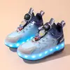 Patines de ruedas transformables de cuatro ruedas para niñas, patines de ocho ruedas luminosos de juguete para niños, co-branded Kuromi