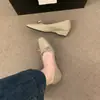 Sapatos de salto baixo com bico quadrado pequeno estilo francês Chuyuji para mulheres, coleção primavera e outono 2026, slip-on, salto grosso, sapatos Mary Jane