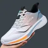 Zapatos de hombre para primavera y verano, zapatos transpirables de malla, zapatos casuales, zapatillas deportivas ultraligeras, suela suave, antideslizantes, amortiguadores, zapatillas para correr para estudiantes
