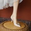 Tacones Altos Poco Profundos Versátiles Cómodos No Abrasivos con Pedrería para Mujer Otoño 2025 Nuevo Estilo Francés Elegante Tacón de Aguja Zapatos de Dama de Honor