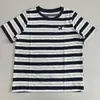 Camiseta de Verano Nueva con Parche Bordado de Rayas de Retazos de Manga Corta para Mujer, Casual de Corte Holgado, Adelgazante, Versátil, Top que Reduce la Edad
