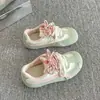 Zapatos de Cuero con Paneles y Suela Gruesa Rojos Otoño 2025 para Mujer, de Buen Aspecto y Versátiles, Estilo Coreano para Estudiantes, Nicho, Zapatos de Entrenamiento Moral