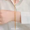 Pulseira Estilo Antigo Céu Estrelado Banhada a Ouro para Mulheres, Design Minimalista Torcido, Ouro Sintético Brilhante, Cor Duradoura, Sensação de Luxo