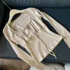 Camiseta de Manga Larga de Color Sólido Acanalada con Cordones para Mujer Otoño e Invierno, Elegante Camiseta Básica para Capa Interior con Cuello Cuadrado, Top Versátil Ajustado