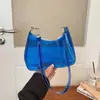 Bolsa de Gelatina de PVC Transparente para Mujer 2026 Nueva Bolsa de Hombro Cruzado Color Caramelo Bolso de Axila de Moda Bolso Versátil de Personalidad