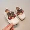 Novos Sapatos para Bebê e Criança Pequena Sapatos de Princesa 2026 Primavera Fofos Sapatos Pequenos de Couro com Solado Macio Estilo Coreano Sapatos Pequenos de Couro Moda