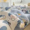 Conjunto de Quatro Peças de Veludo Leite de Inverno, Nova Capa de Edredom de Fleece Dupla Face, Lençol com Elástico, Conjunto de Três Peças de Lençol Quente de Flanela Coral