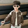 Jaqueta de couro masculina para primavera e outono, estilo coreano, peça de outer wear casual moderna e estilosa para crianças, adequada para crianças de tamanho médio e pequeno, jaqueta de moto, qualidade de exportação