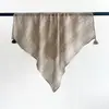 Pañuelo pequeño cuadrado de algodón y lino color marrón estilo Maillard para mujer, estilo nuevo, elegante y versátil, pañuelo decorativo para la cabeza, diadema, pañuelo de cuello, accesorio para la cintura