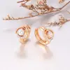 Xuping Moda Diseño de Nicho Triángulo Geométrico Ear Cuff Aleación de Cobre Pendientes de Lujo Ligero Elegantes Transfronterizos Europeos y Americanos para Mujer