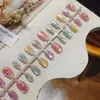 ColecciónSet de 30 Piezas de Uñas Portátiles con Efecto Ojo de Gato, Brillo Deslumbrante, Sensación de Gama Alta, Efecto Iluminador, Arte de Uñas Sencillo, Uñas Pre-fabricadas
