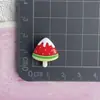 Mini Accesorios de Resina para Helado de Frutas Fresa Pequeña Sandía Paleta Pasador Caja de Almacenamiento Papelería Decoración de Ropa de Bebé
