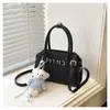 Bolso Pequeño de Hombro Único para Mujer Moda Nueva Primavera Elegante Bolso Cruzado de Alto Valor Bolso de Mano de Cuero Simple Lindo